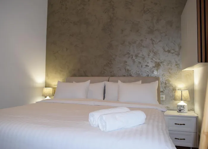 Rokebea Luxury