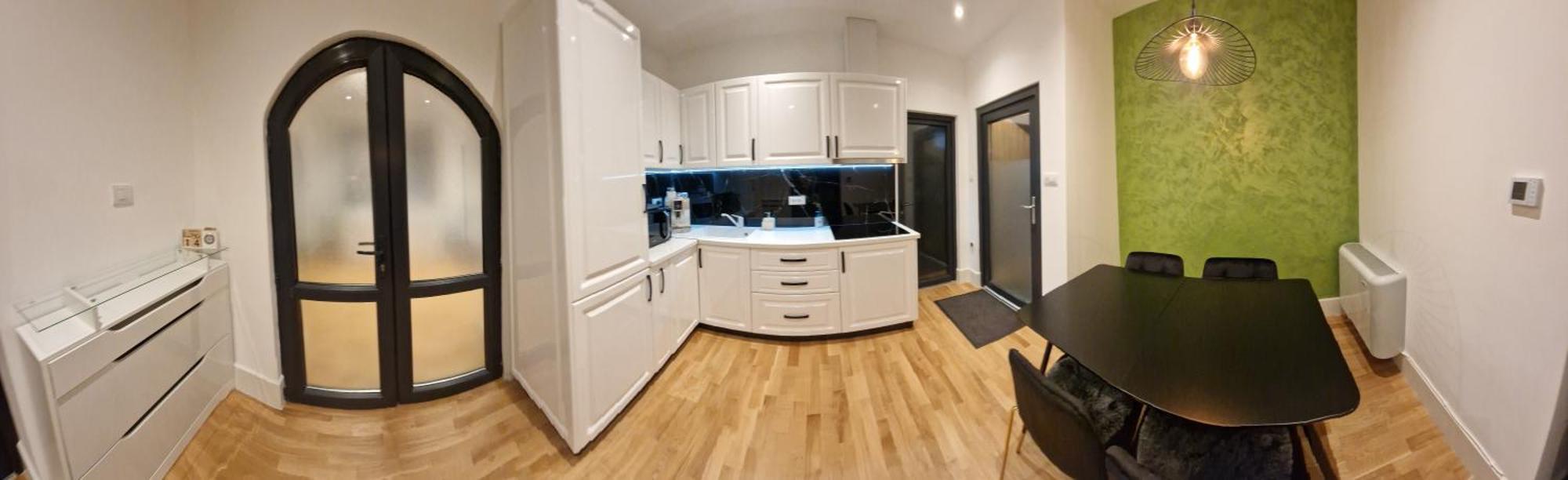 Rokebea Luxury Apartment *