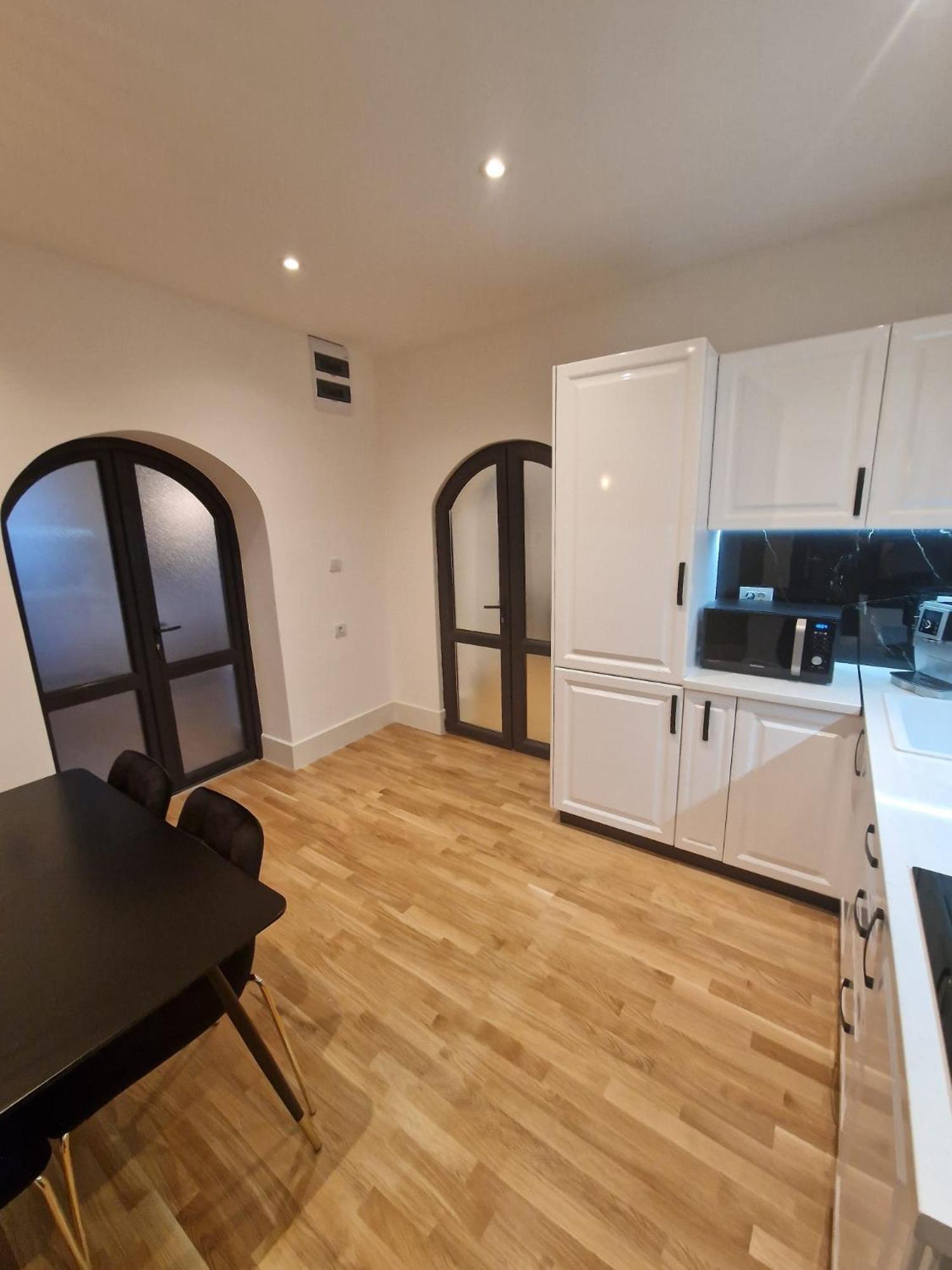 Rokebea Luxury Apartment *