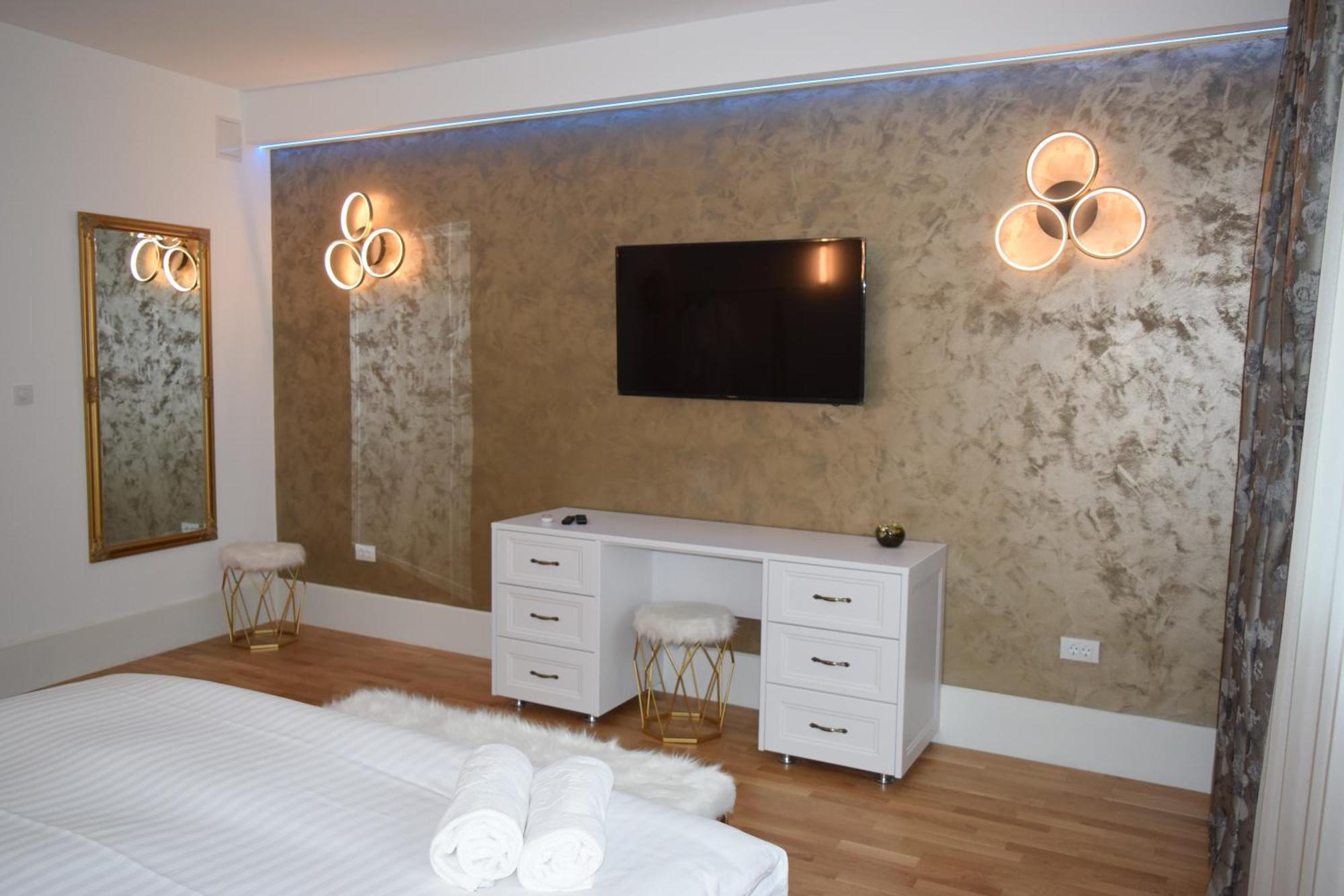Rokebea Luxury Apartment *